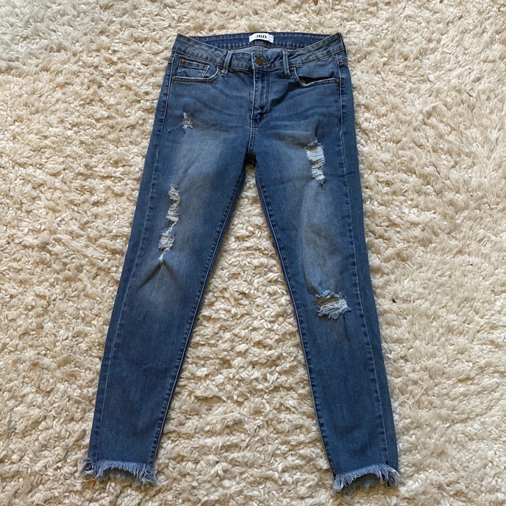 Women’s size 29 JBD ankle jeans